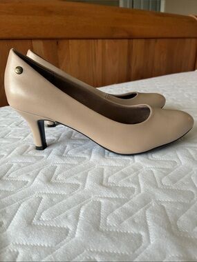 Life Stride Beige Mid Heel Pump - Classic Neutral Women's Shoes